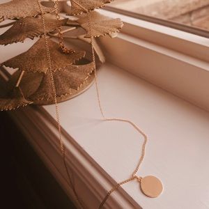 Minimalistic’Round pendant necklace’